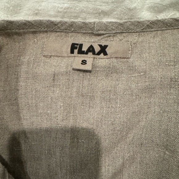 Flax V Pullover - Linen Shirt tan color 3/4 length sleeves - Picture 4 of 7